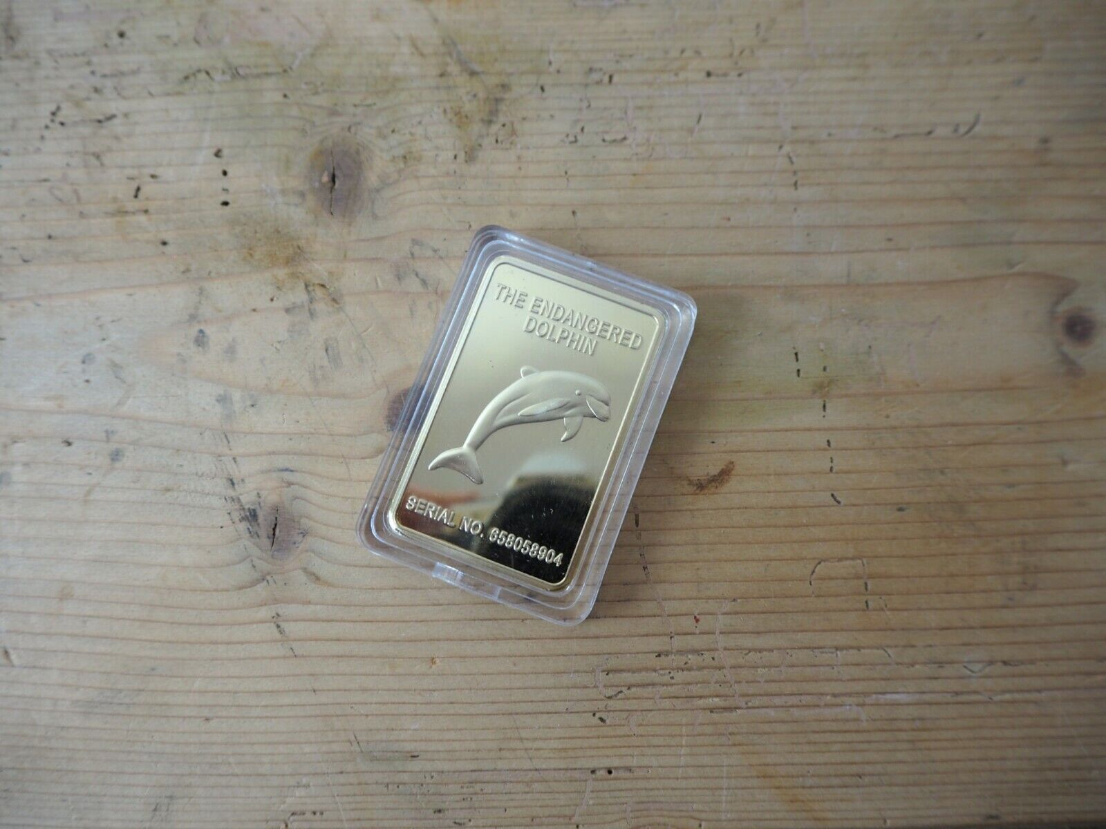 Austrailia one Troy Ounce 999 Fine gold clad endangered Dolphin Serial No.658058 - Image 3