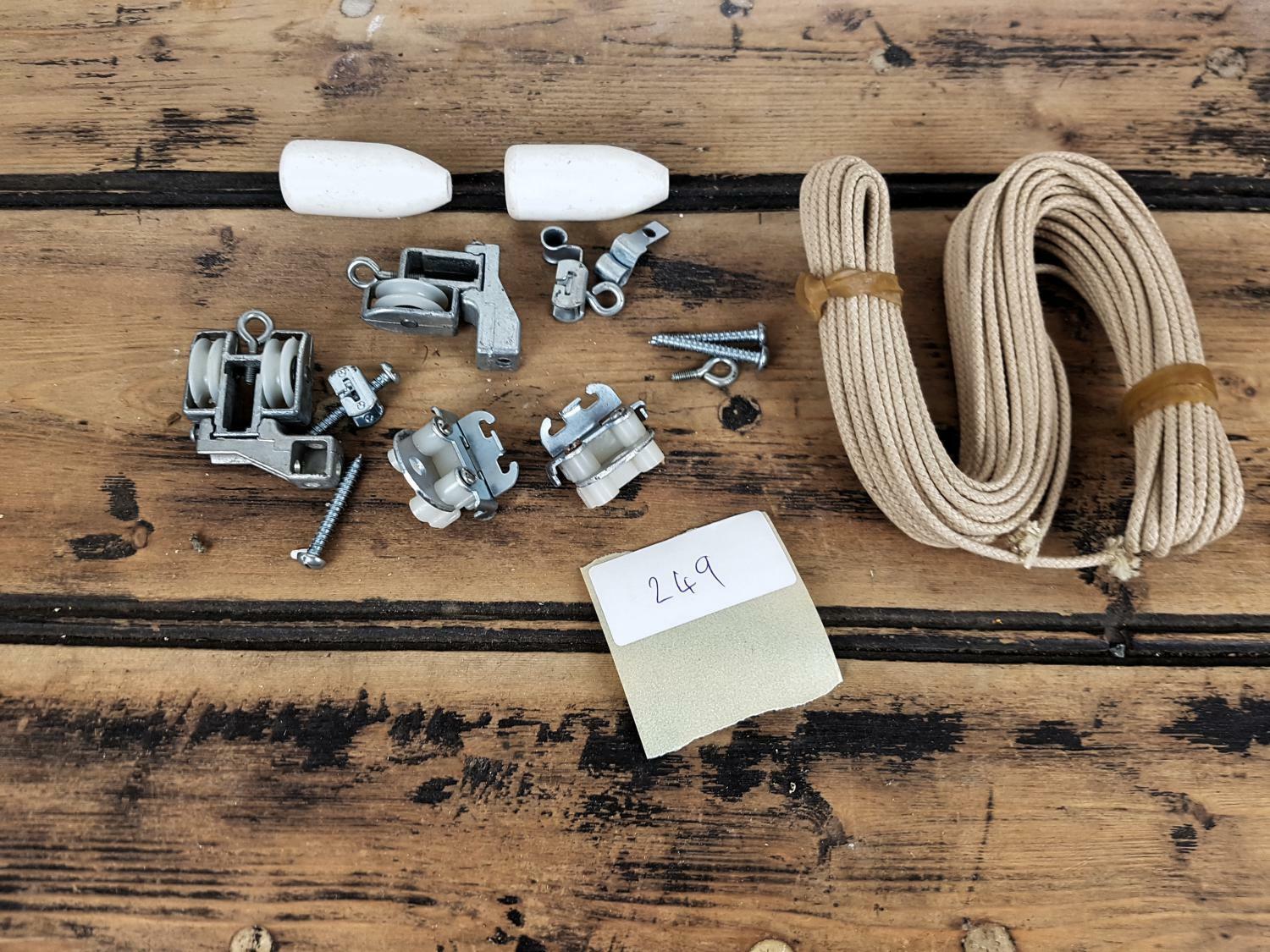 Vintage Harrison Cording Set metal and plastic - Image 5